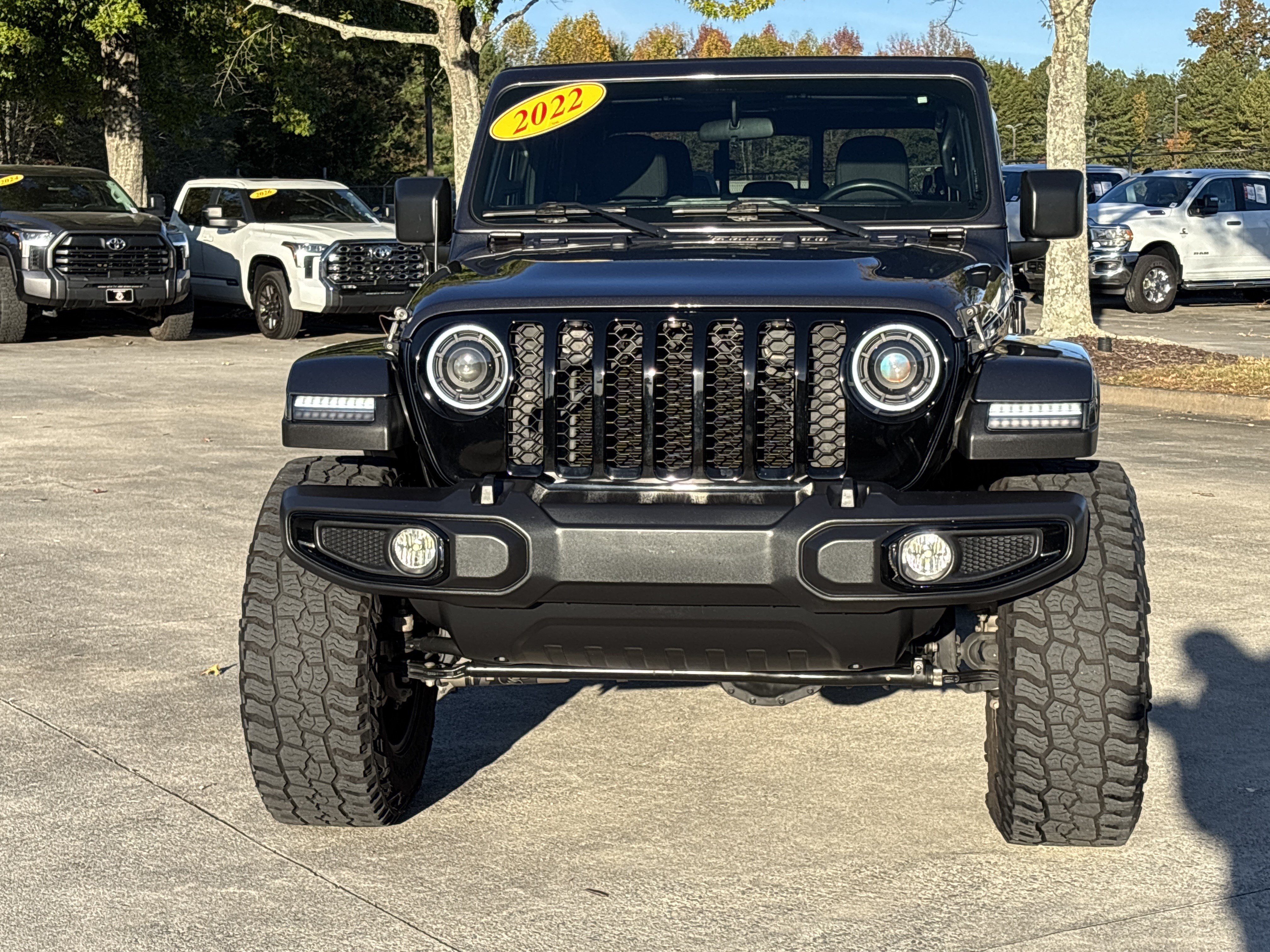 Used 2022 Jeep Gladiator Sport AWD/4WD image 2