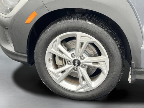 Used 2023 Hyundai Kona SEL w/ Convenience Package image 9