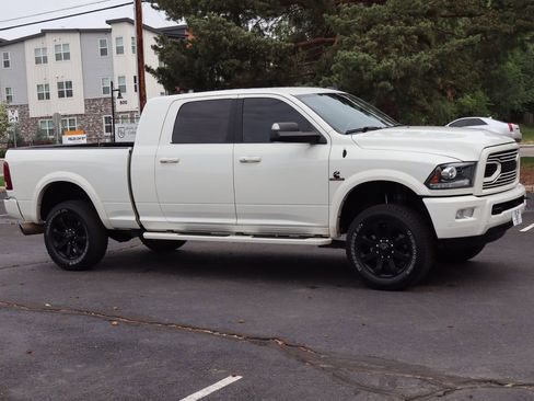 Used 2018 RAM 2500 Laramie w/ Sport Appearance Group AWD/4WD image 2
