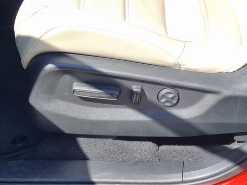 Used 2019 Honda CR-V Touring image 25