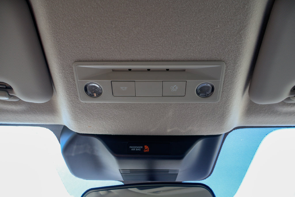 Used 2026 Nissan Kicks SV FWD image 17