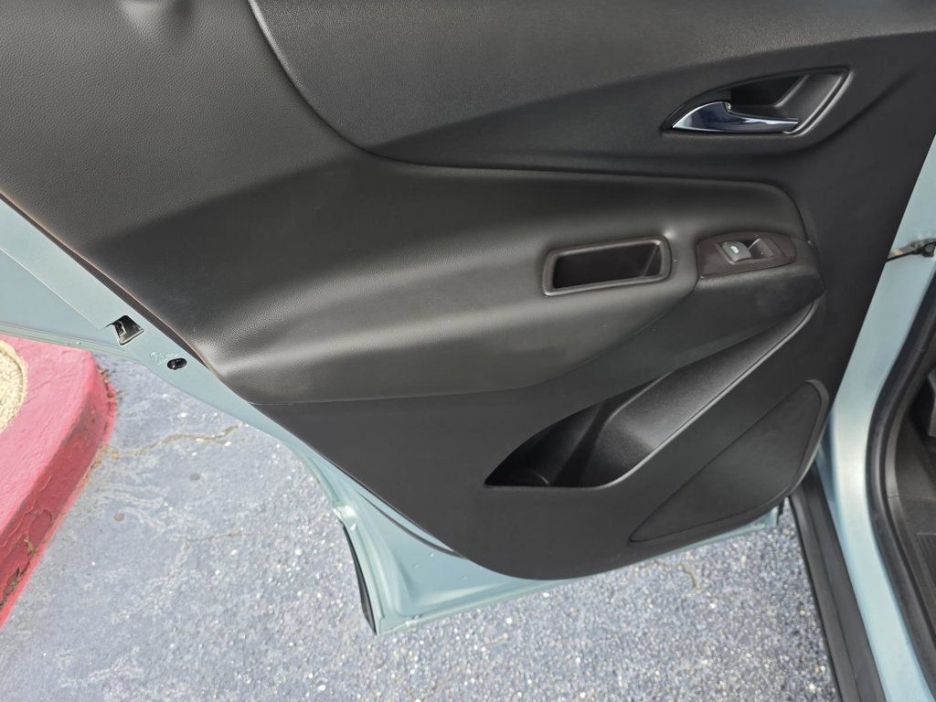Used 2022 Chevrolet Equinox LT FWD image 31