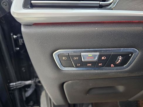 Used 2020 BMW X7 xDrive40i w/ Premium Package AWD/4WD image 38