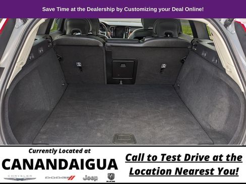 Used 2025 Volvo V60 B5 Cross Country Plus AWD/4WD image 21