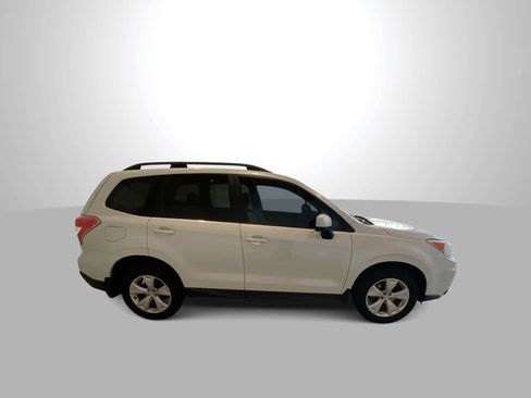 Used 2015 Subaru Forester 2.5i Premium w/ All-Weather Package image 9