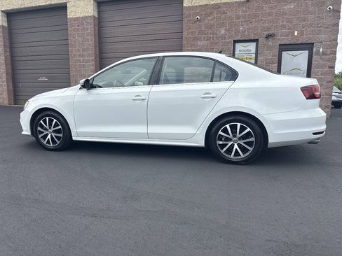 Used 2017 Volkswagen Jetta SE FWD image 20