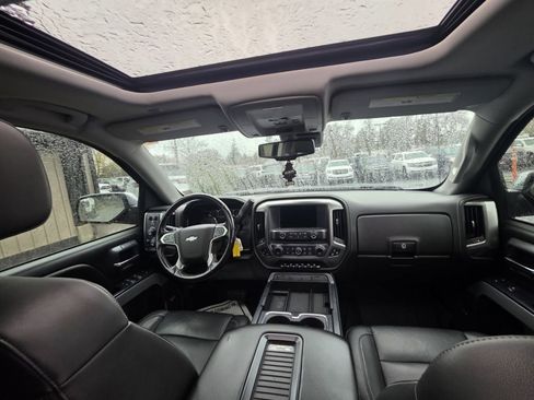 Used 2018 Chevrolet Silverado 1500 LTZ Z71 w/ Centennial Edition AWD/4WD image 17