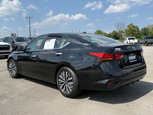 Used 2024 Nissan Altima 2.5 SV FWD image 5