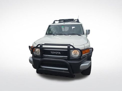 Used 2014 Toyota FJ Cruiser 2WD w/ Convenience Package image 7