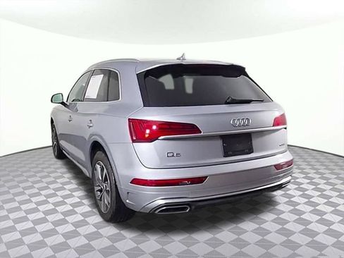 Used 2023 Audi Q5 2.0T Premium w/ Convenience Package AWD/4WD image 43