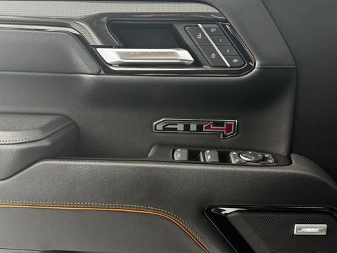 Used 2023 GMC Sierra 1500 AT4 w/ AT4 Premium Package AWD/4WD image 14
