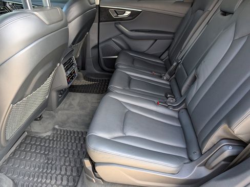 Used 2023 Audi Q7 3.0T Prestige w/ Prestige Package image 11