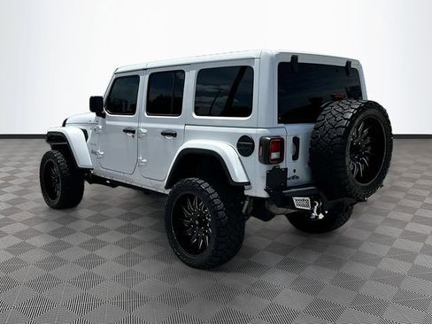 Used 2020 Jeep Wrangler Unlimited Sahara AWD/4WD image 7