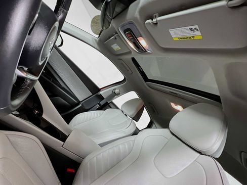 Certified 2023 Hyundai Elantra Limited w/ Cargo Package image 23