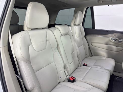 Used 2024 Volvo XC90 T8 Ultimate w/ Protection Package Premier image 41