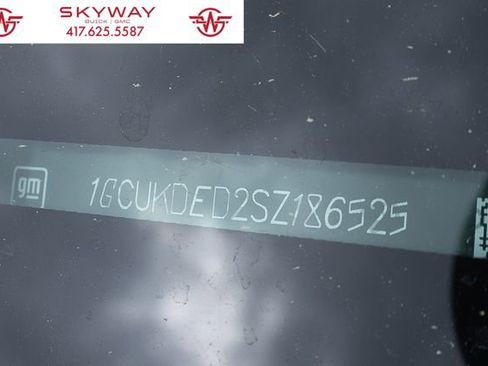 Used 2025 Chevrolet Silverado 1500 LT image 32