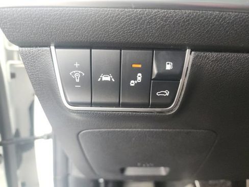 Used 2019 Kia Stinger GT2 AWD/4WD image 13