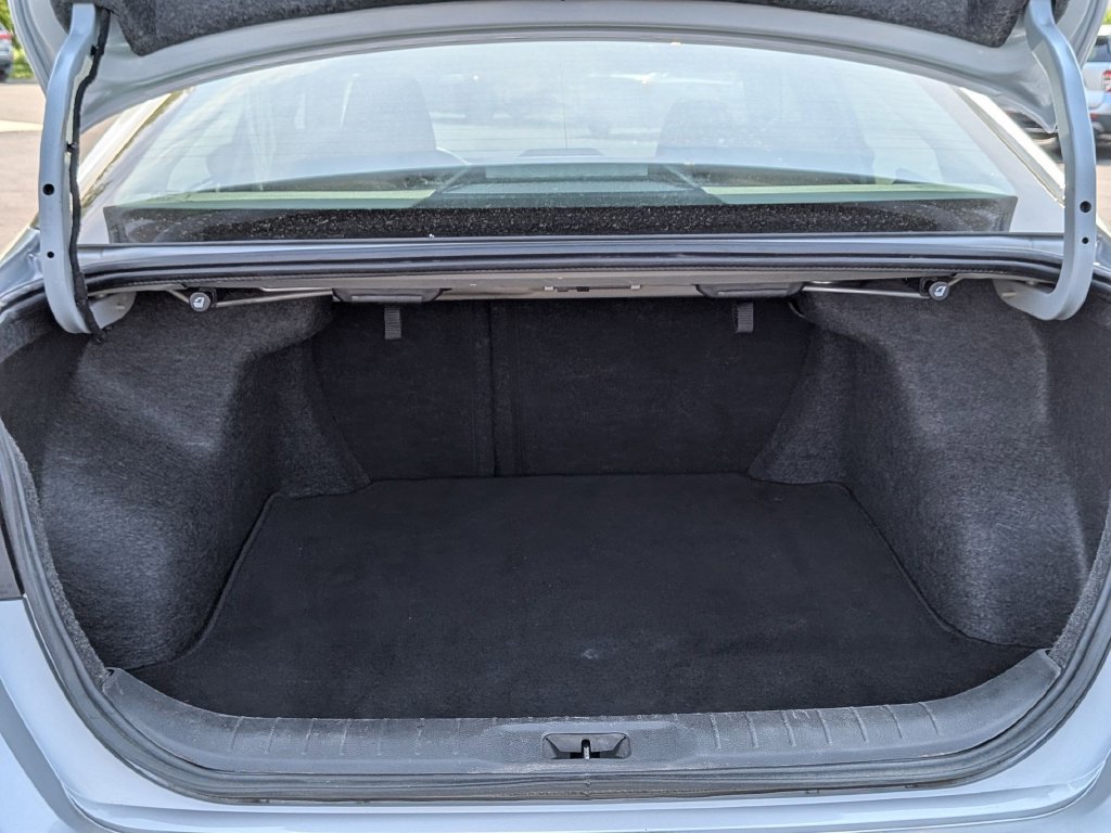 Used 2024 Nissan Altima 2.5 SV FWD image 23