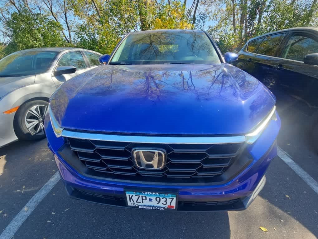 Used 2024 Honda CR-V LX image 2