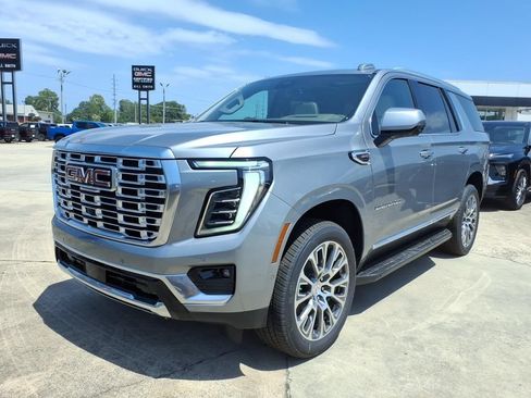 New 2026 GMC Yukon Denali w/ Advanced Technology Package AWD/4WD image 3