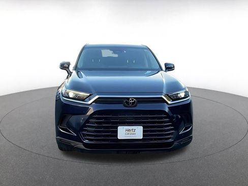 Used 2025 Toyota Grand Highlander FWD image 4