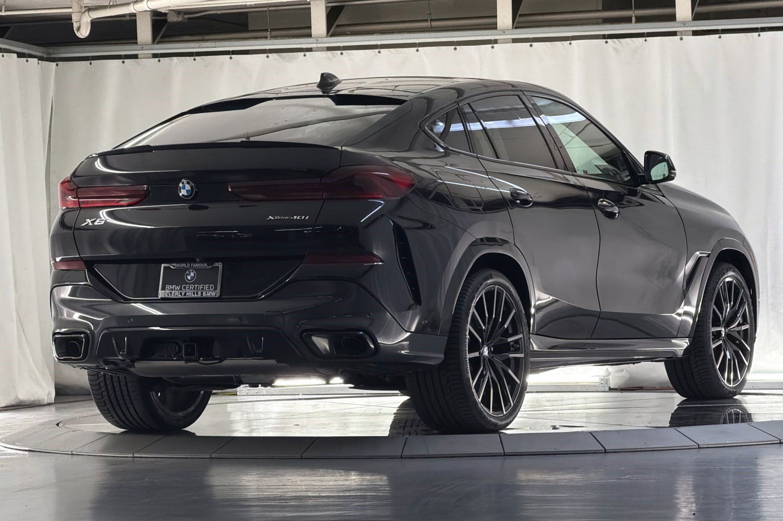 Used 2023 BMW X6 xDrive40i w/ M Sport Package AWD/4WD image 8
