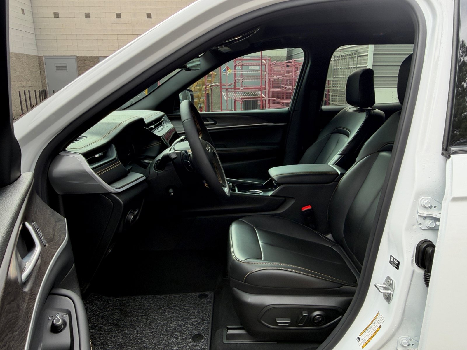 New 2026 Jeep Grand Cherokee Limited AWD/4WD image 11
