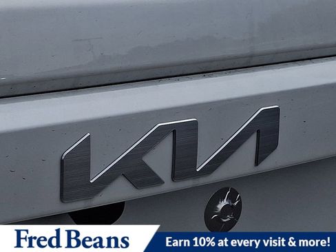 New 2026 Kia Niro SX image 23