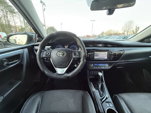 Used 2015 Toyota Corolla LE image 13