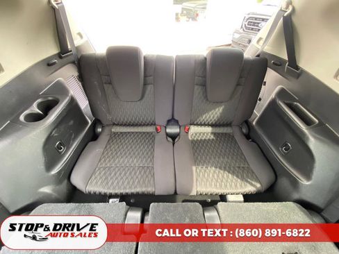 Used 2017 Nissan Rogue S w/ S Family Package image 19