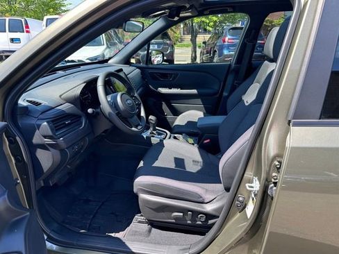 Used 2025 Subaru Forester Premium AWD/4WD image 24