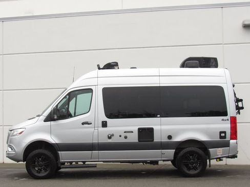 Used 2021 Mercedes-Benz Sprinter 2500 image 4
