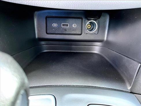 Used 2023 Chevrolet Equinox LT w/ Driver Convenience Package FWD image 26