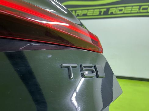 Used 2019 Volvo S60 T5 R-Design image 14