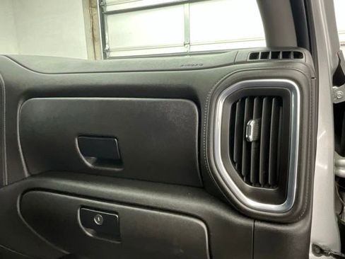 Used 2022 Chevrolet Silverado 3500 LT AWD/4WD image 9