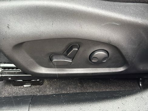 Certified 2024 Jeep Compass Limited w/ Elite Group image 14