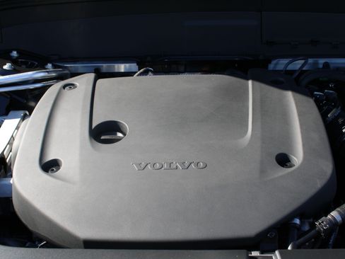 New 2026 Volvo XC90 B6 Plus w/ Protection Package Premier AWD/4WD image 66