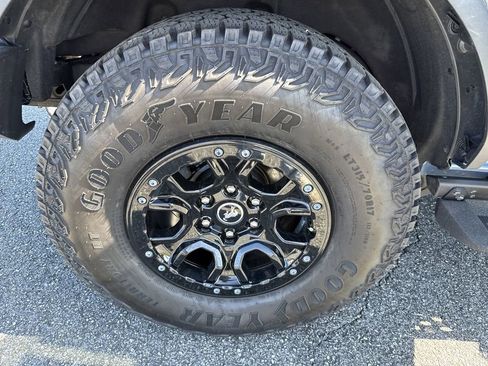 Used 2025 Ford Bronco Badlands AWD/4WD image 18