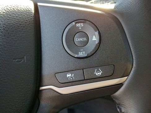 Used 2023 Honda Odyssey EX-L image 23