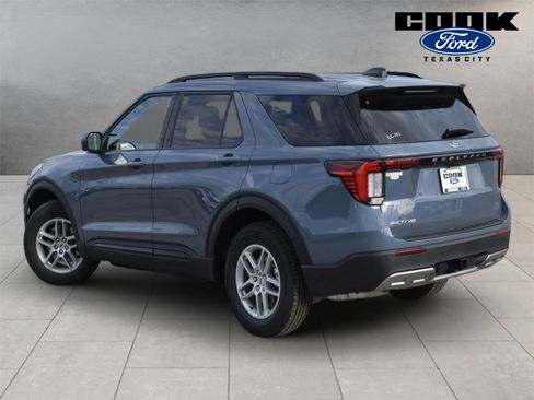 New 2026 Ford Explorer Active w/ Active Comfort Package RWD image 4