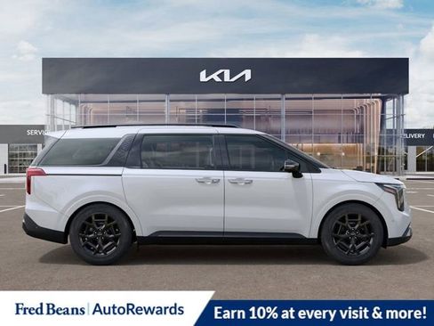 New 2025 Kia Carnival SX Prestige FWD image 9