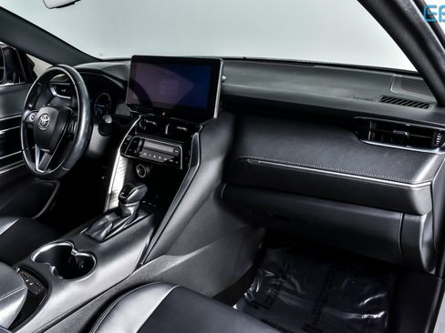 Used 2024 Toyota Venza Nightshade image 24