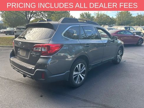 Used 2018 Subaru Outback 3.6R Limited AWD/4WD image 7