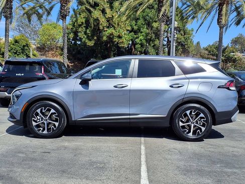Certified 2024 Kia Sportage EX FWD image 3