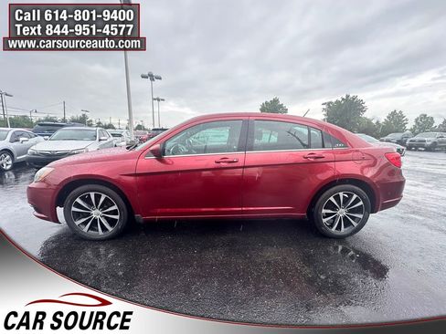 Used 2013 Chrysler 200 Touring w/ S Exterior Appearance Pkg FWD image 5
