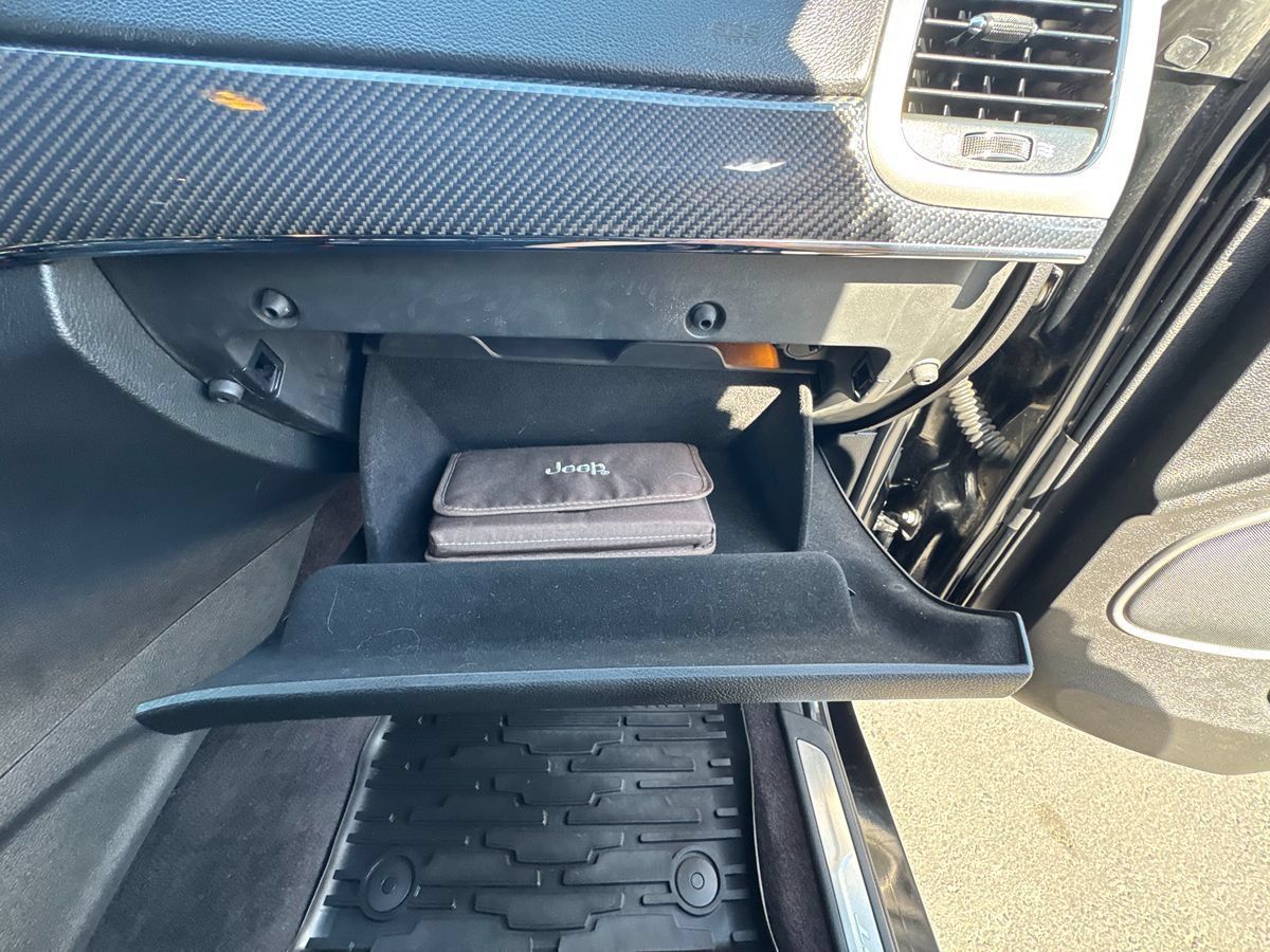 Used 2017 Jeep Grand Cherokee SRT AWD/4WD image 29