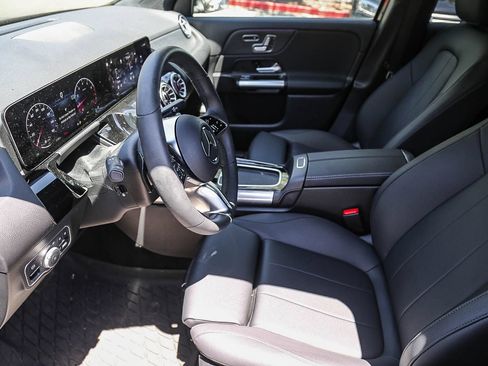 Certified 2026 Mercedes-Benz GLA 250 image 5