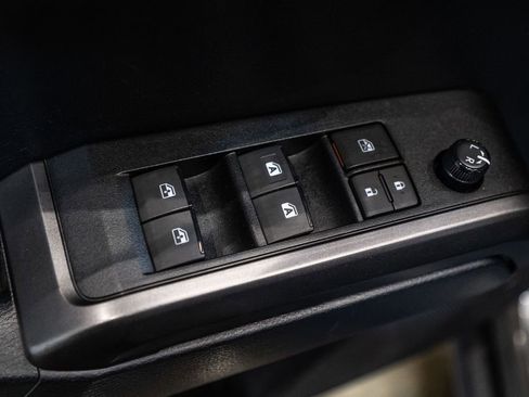 Used 2019 Toyota Tacoma TRD Sport image 15