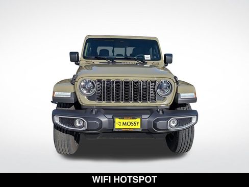 New 2026 Jeep Gladiator Mojave AWD/4WD image 10