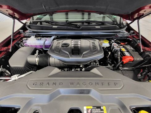 New 2026 Jeep Grand Wagoneer Limited AWD/4WD image 9